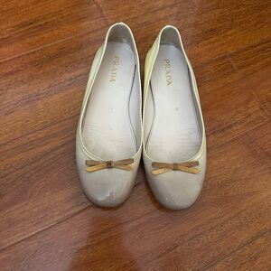 Prada Women's yellow and tan Ballet Flats Sz:Eu 36.5